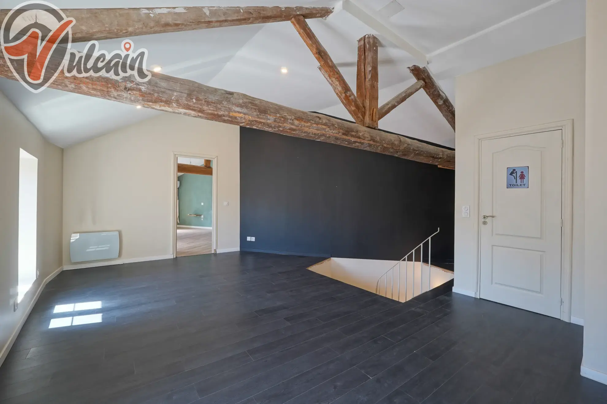 Grande maison de bourg lumineuse à Ludesse, 170 m² avec terrasse et garage 