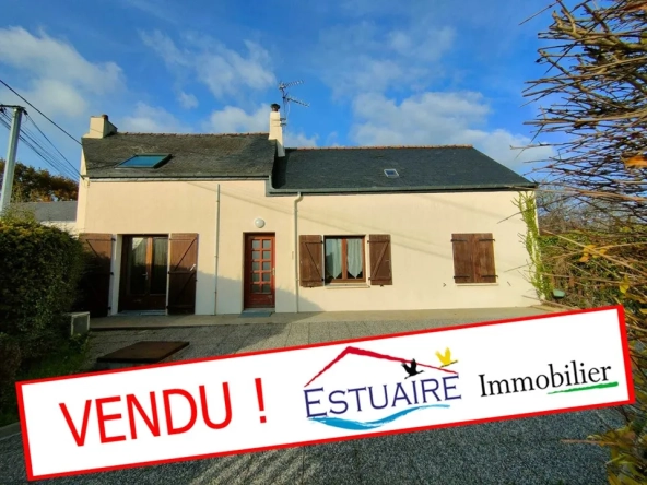 Maison à vendre à La Chapelle Launay avec grand terrain et potentiel d'aménagement