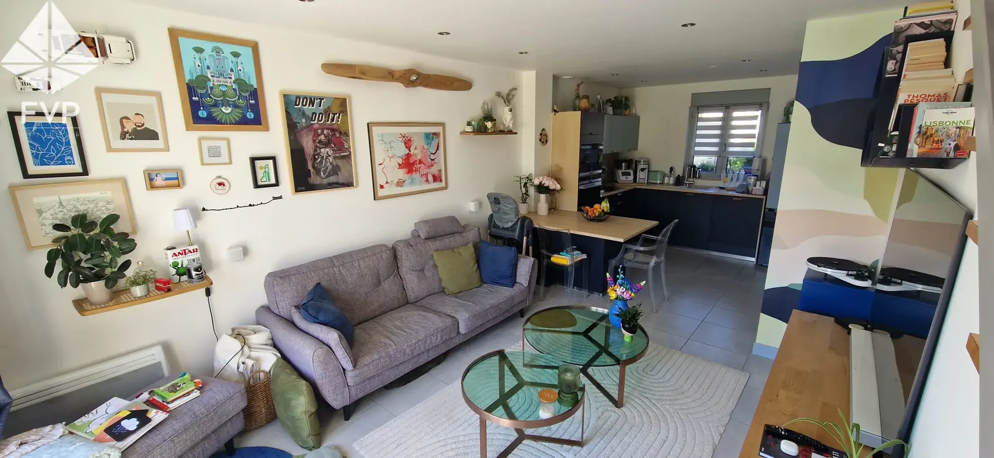 Maison moderne avec jardin à Marolles-en-Hurepoix – 2 chambres, parking privé 