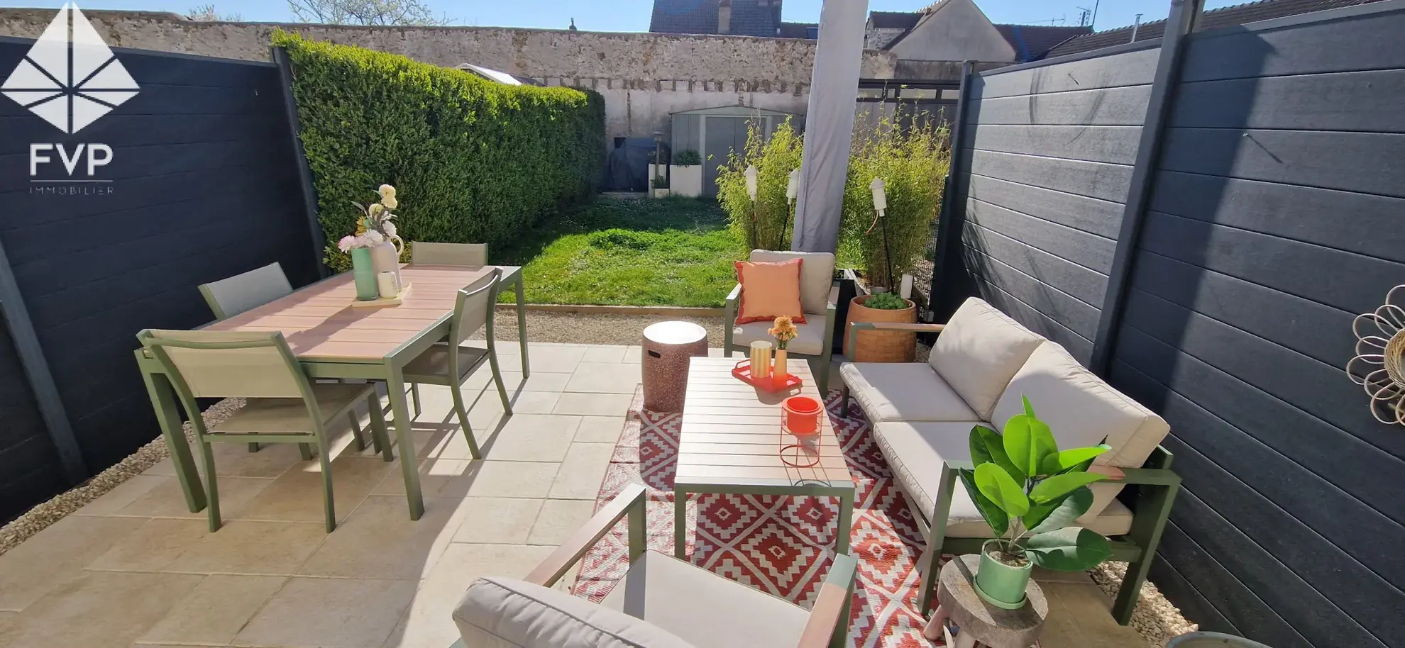 Maison moderne avec jardin à Marolles-en-Hurepoix – 2 chambres, parking privé 