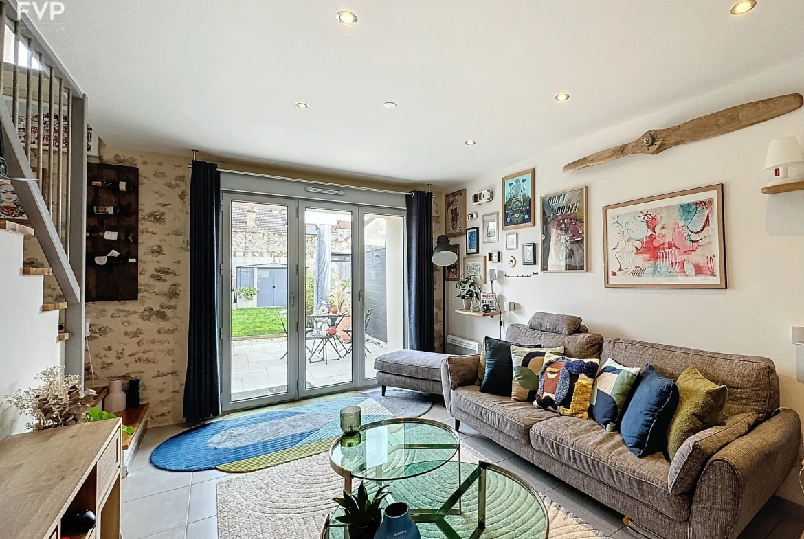 Maison moderne avec jardin à Marolles-en-Hurepoix – 2 chambres, parking privé 