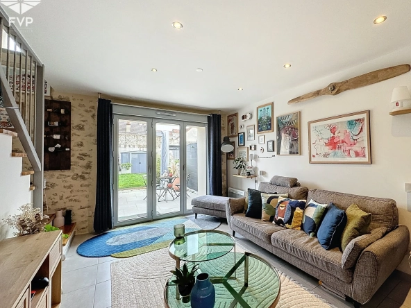 Maison moderne avec jardin à Marolles-en-Hurepoix – 2 chambres, parking privé 