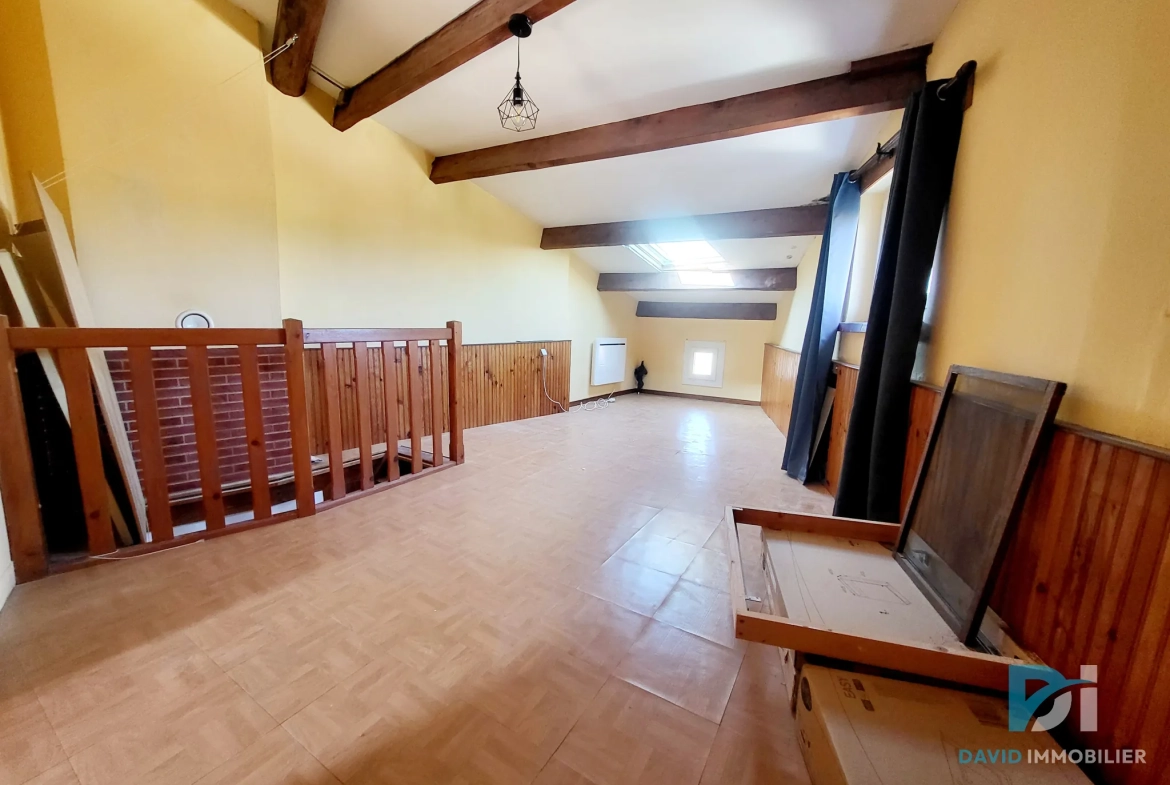 Maison de ville à Magalas avec cave et 2 chambres, parfait investissement immobilier 