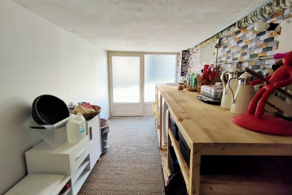 Belle maison en pierre rénovée de 190 m² avec dépendances à Saint-Augustin 