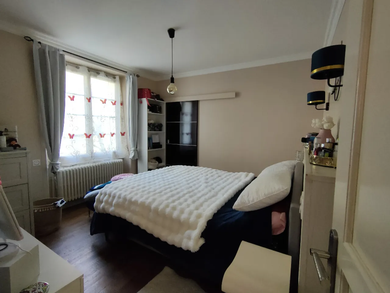Belle maison en pierre rénovée de 190 m² avec dépendances à Saint-Augustin 