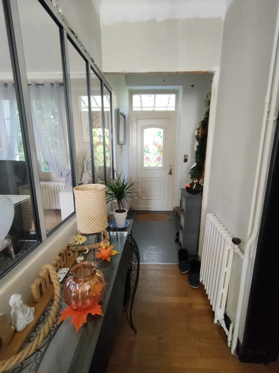 Belle maison en pierre rénovée de 190 m² avec dépendances à Saint-Augustin 