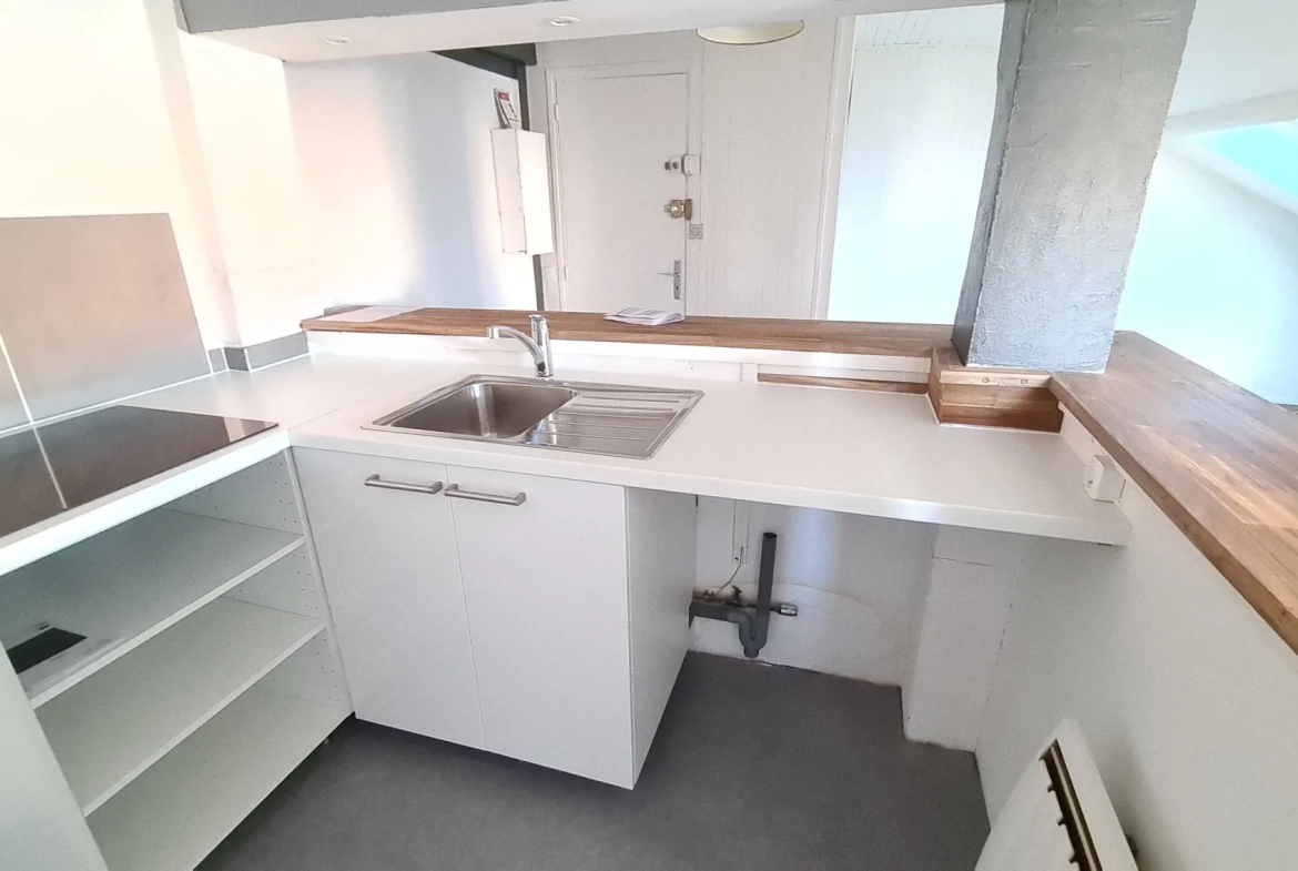 Studio à vendre à Wissous - 26 m² avec parking et terrasse 
