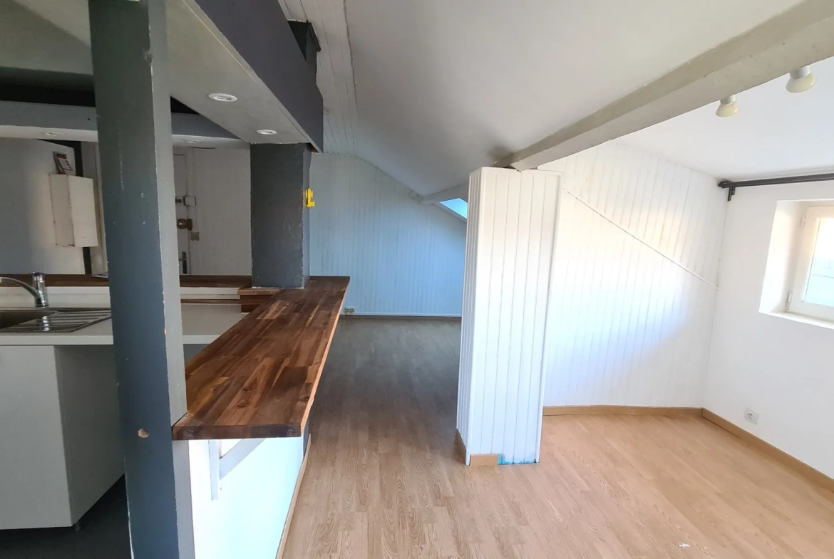 Studio à vendre à Wissous - 26 m² avec parking et terrasse 