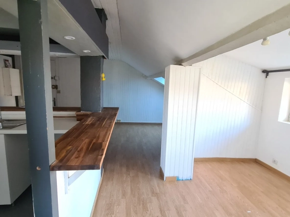 Studio à vendre à Wissous - 26 m² avec parking et terrasse