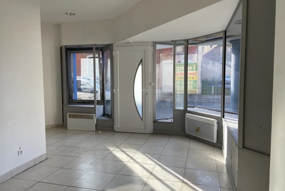 Immeuble de rapport à Jeumont, proche de la gare et des commodités 