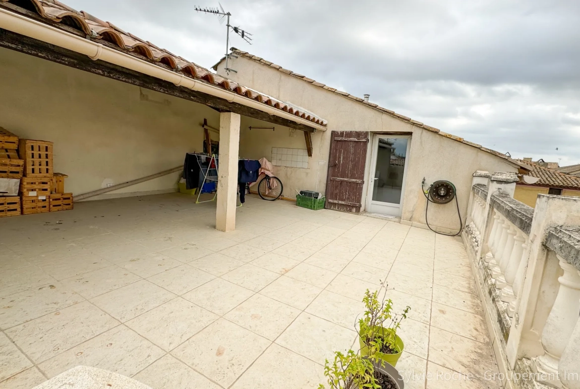 Appartement à vendre à Caderousse avec terrasse de 90 m2, proche d'Orange et Avignon 