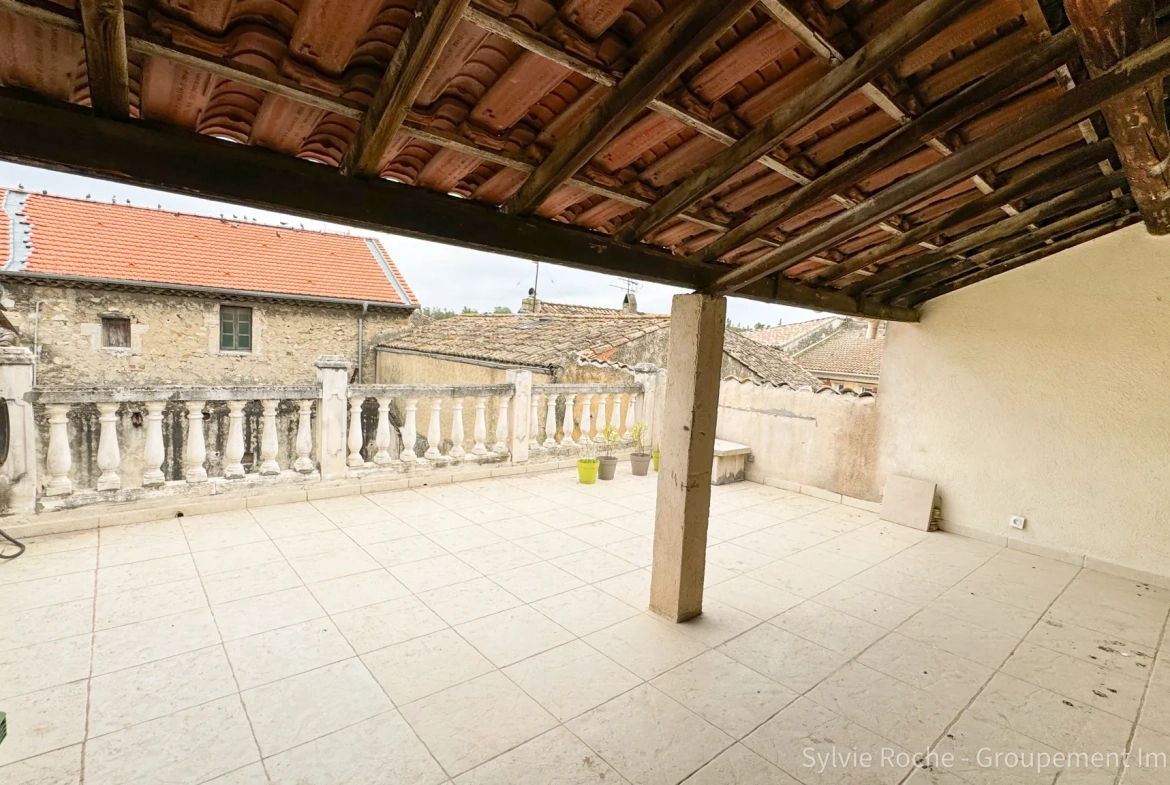 Appartement à vendre à Caderousse avec terrasse de 90 m2, proche d'Orange et Avignon 