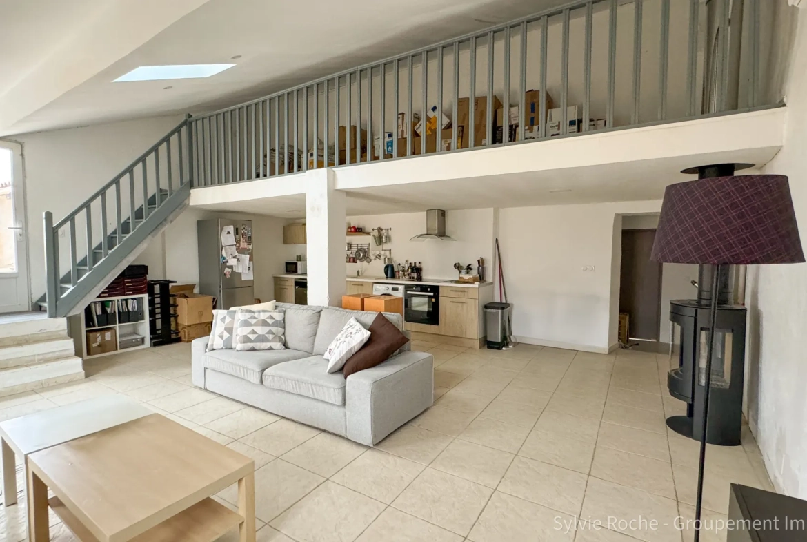 Appartement à vendre à Caderousse avec terrasse de 90 m2, proche d'Orange et Avignon 