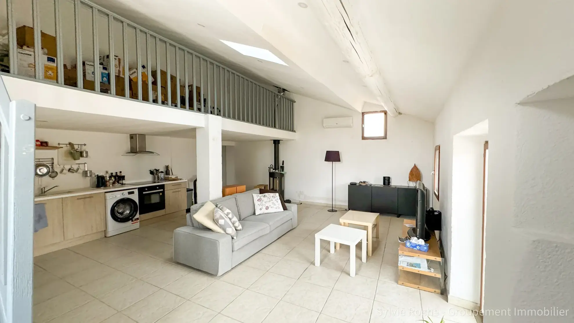 Appartement à vendre à Caderousse avec terrasse de 90 m2, proche d'Orange et Avignon 
