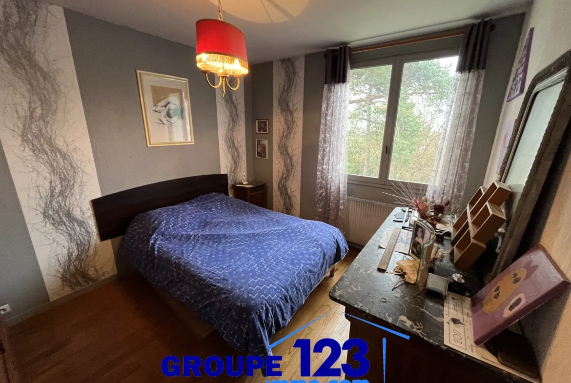 À vendre à Auxerre : pavillon avec sous-sol et terrain spacieux de 1009 m² 