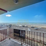 Appartement T2 en front de mer à Stella Plage avec balcon, cave et parking
