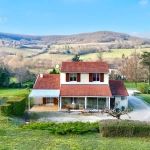 Belle maison familiale avec jardin et vérandas chauffées à Penne d'Agenais