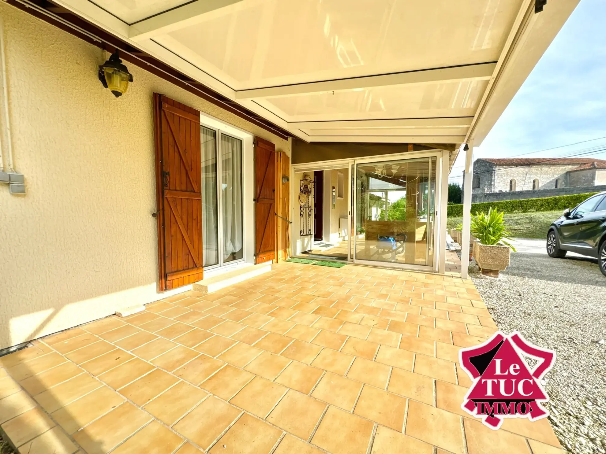 Belle maison familiale avec jardin et vérandas chauffées à Penne d'Agenais 