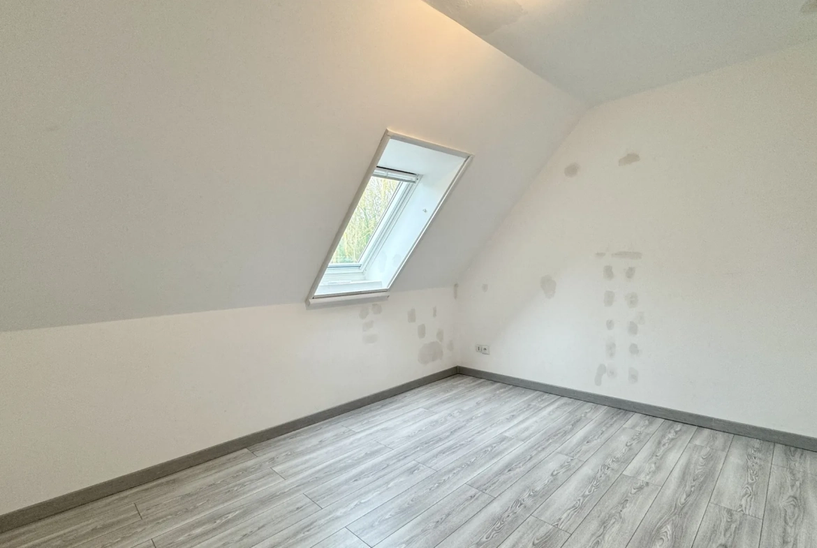 Belle maison de 90m² à Mantes-la-Ville avec jardin clos et proximité des écoles 