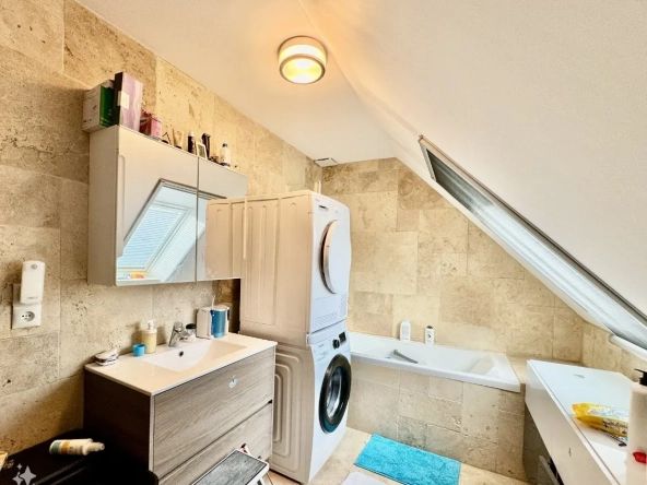 Belle maison de 90m² à Mantes-la-Ville avec jardin clos et proximité des écoles 