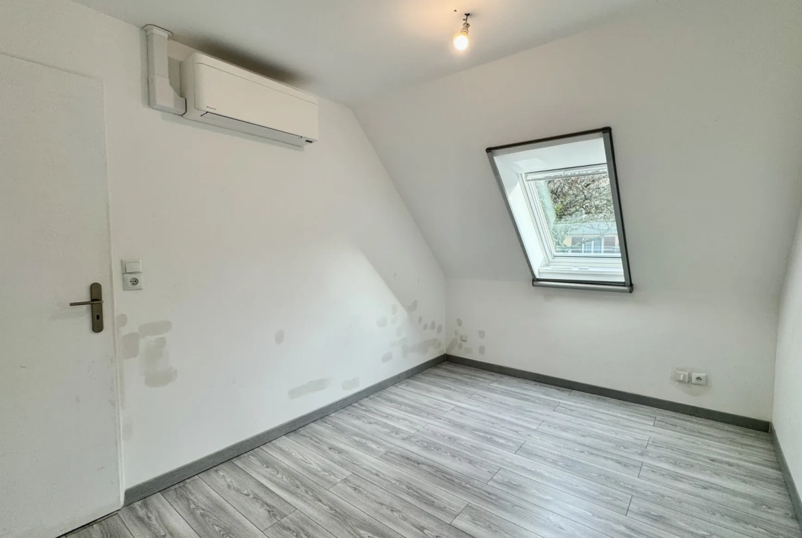 Belle maison de 90m² à Mantes-la-Ville avec jardin clos et proximité des écoles 