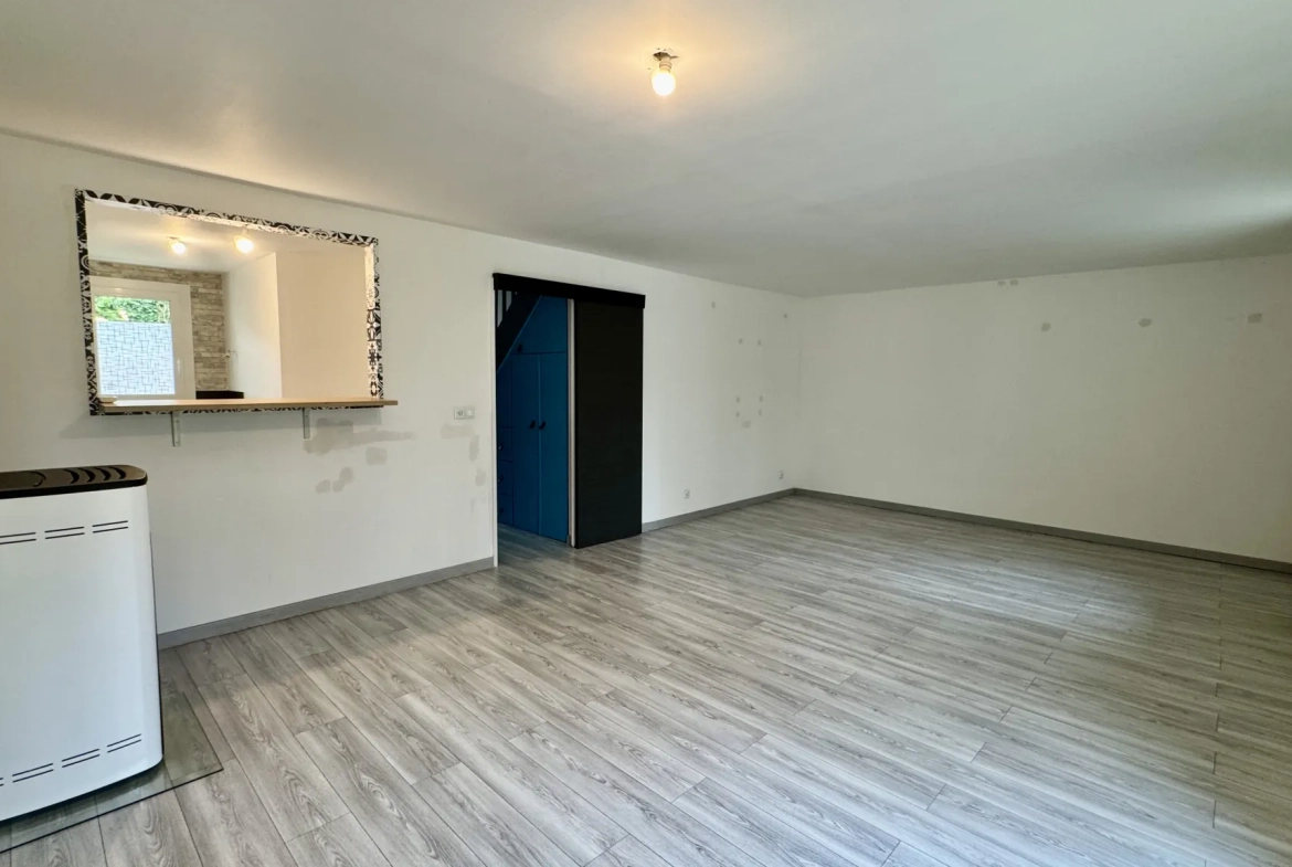 Belle maison de 90m² à Mantes-la-Ville avec jardin clos et proximité des écoles 