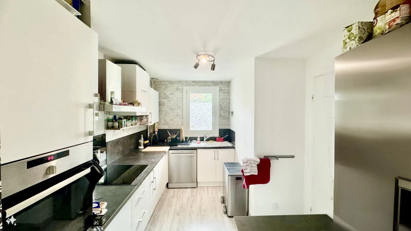 Belle maison de 90m² à Mantes-la-Ville avec jardin clos et proximité des écoles 