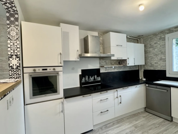 Belle maison de 90m² à Mantes-la-Ville avec jardin clos et proximité des écoles 