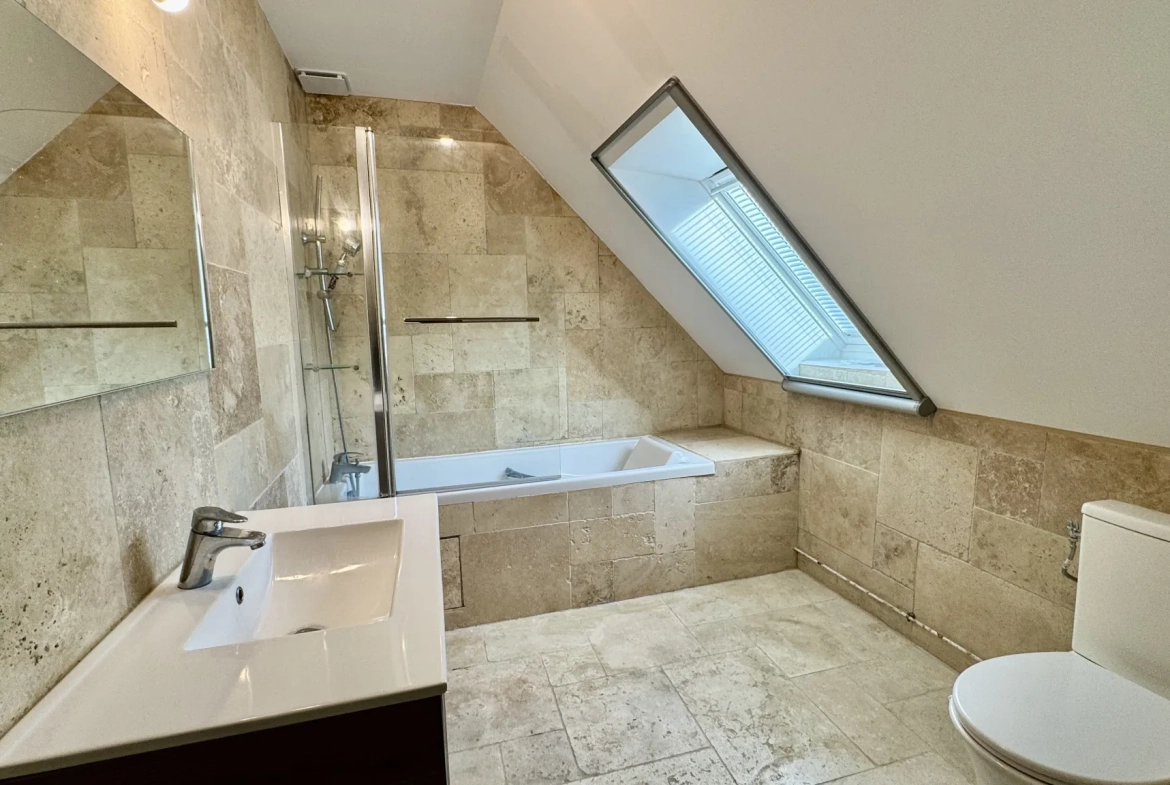 Belle maison de 90m² à Mantes-la-Ville avec jardin clos et proximité des écoles 