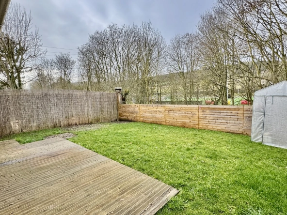 Belle maison de 90m² à Mantes-la-Ville avec jardin clos et proximité des écoles 