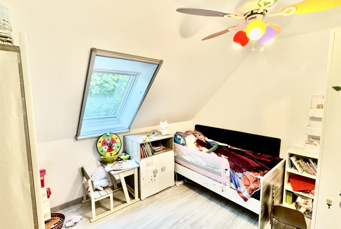 Belle maison de 90m² à Mantes-la-Ville avec jardin clos et proximité des écoles 