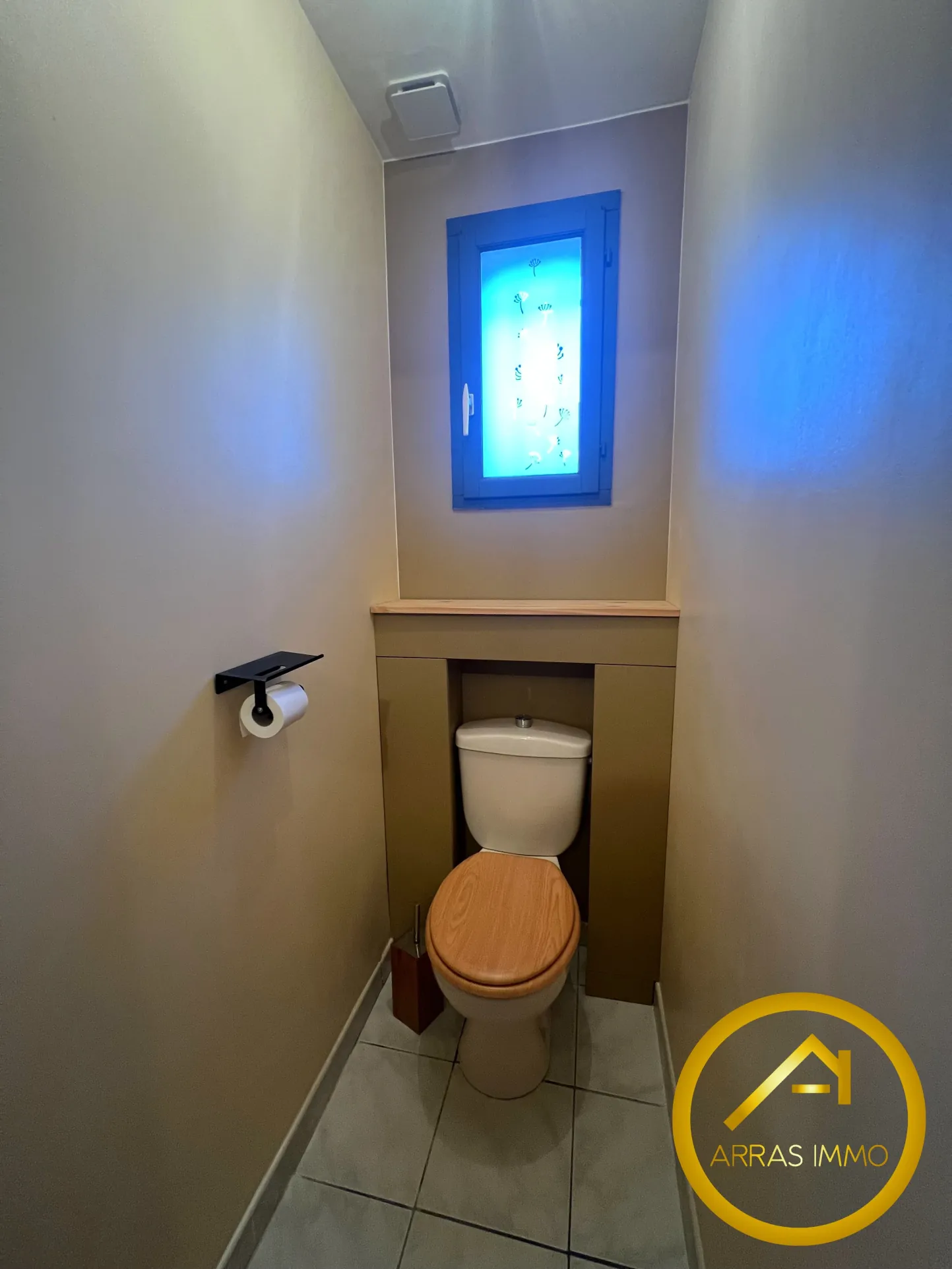 Maison individuelle à Bucquoy de 110 m² avec jardin, garages et 4 chambres - Vente dans le Pas-de-Calais 
