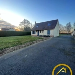 Maison individuelle à Bucquoy de 110 m² avec jardin, garages et 4 chambres - Vente dans le Pas-de-Calais