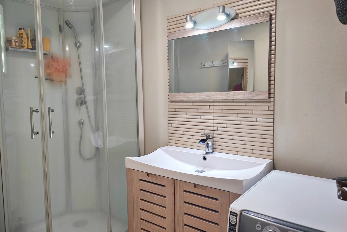 Achat appartement rénové de 4 pièces en triplex à Roquebillière, vallée de la Vésubie 