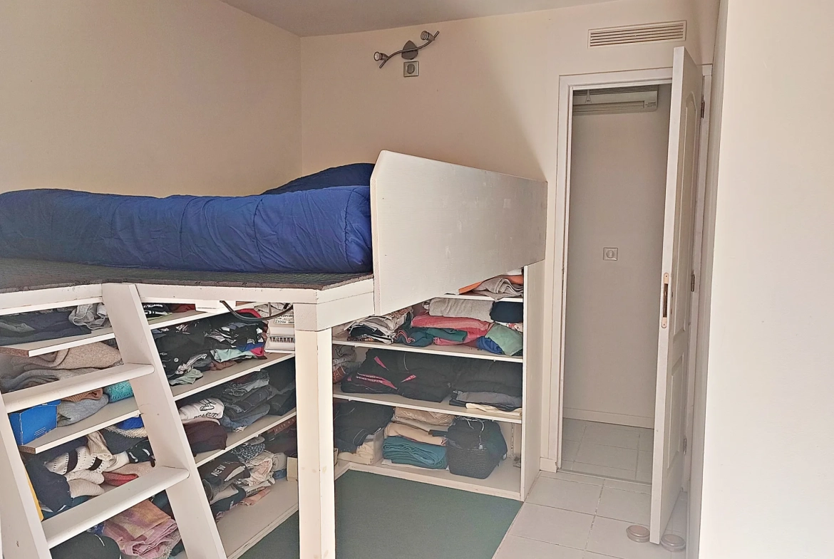 Achat appartement rénové de 4 pièces en triplex à Roquebillière, vallée de la Vésubie 