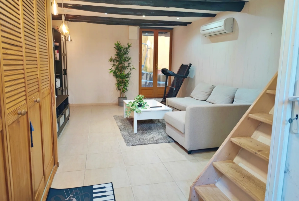 Achat appartement rénové de 4 pièces en triplex à Roquebillière, vallée de la Vésubie 