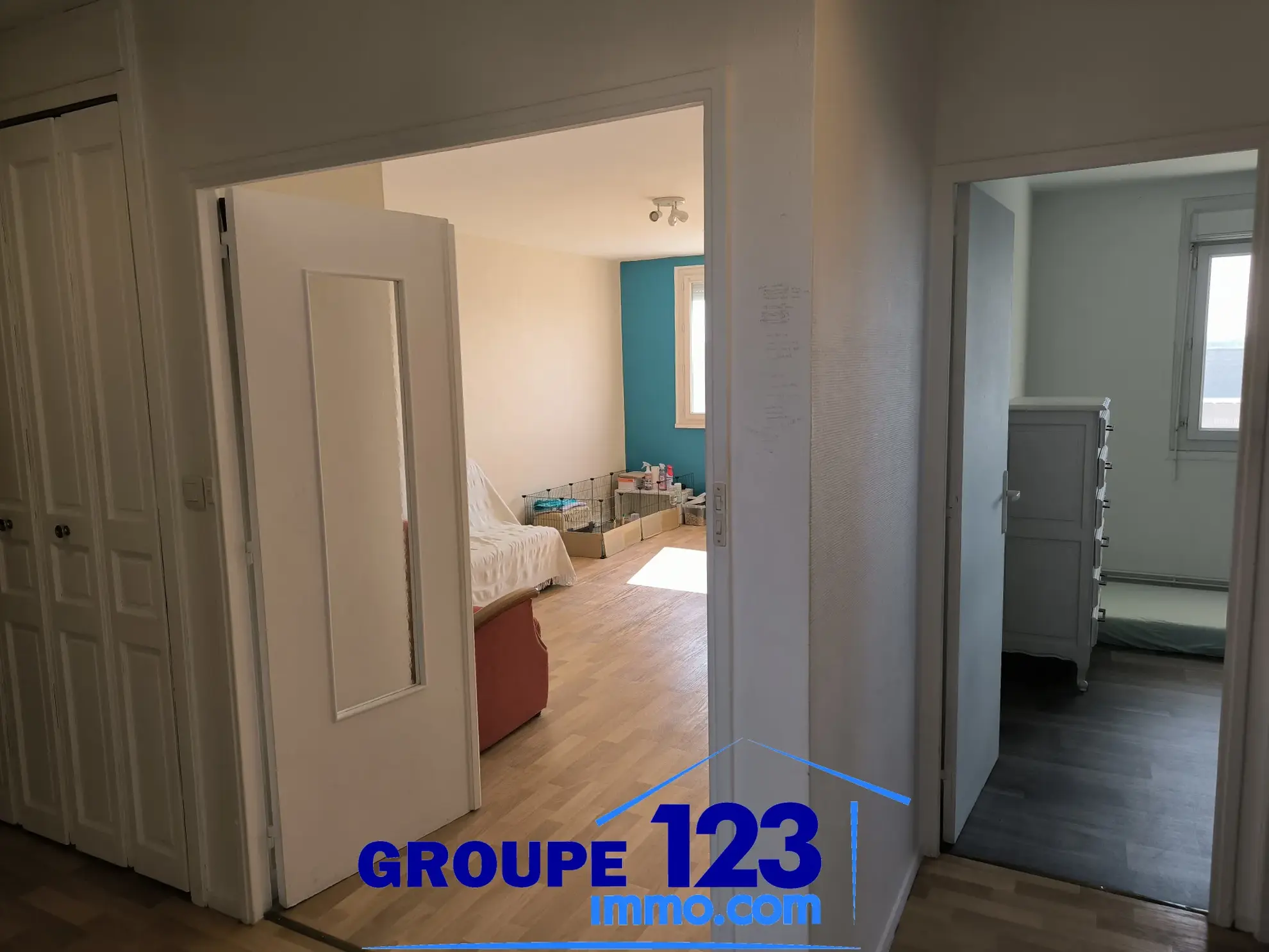 Appartement 2 chambres à Migennes – Dernier étage, parking, sécurité 