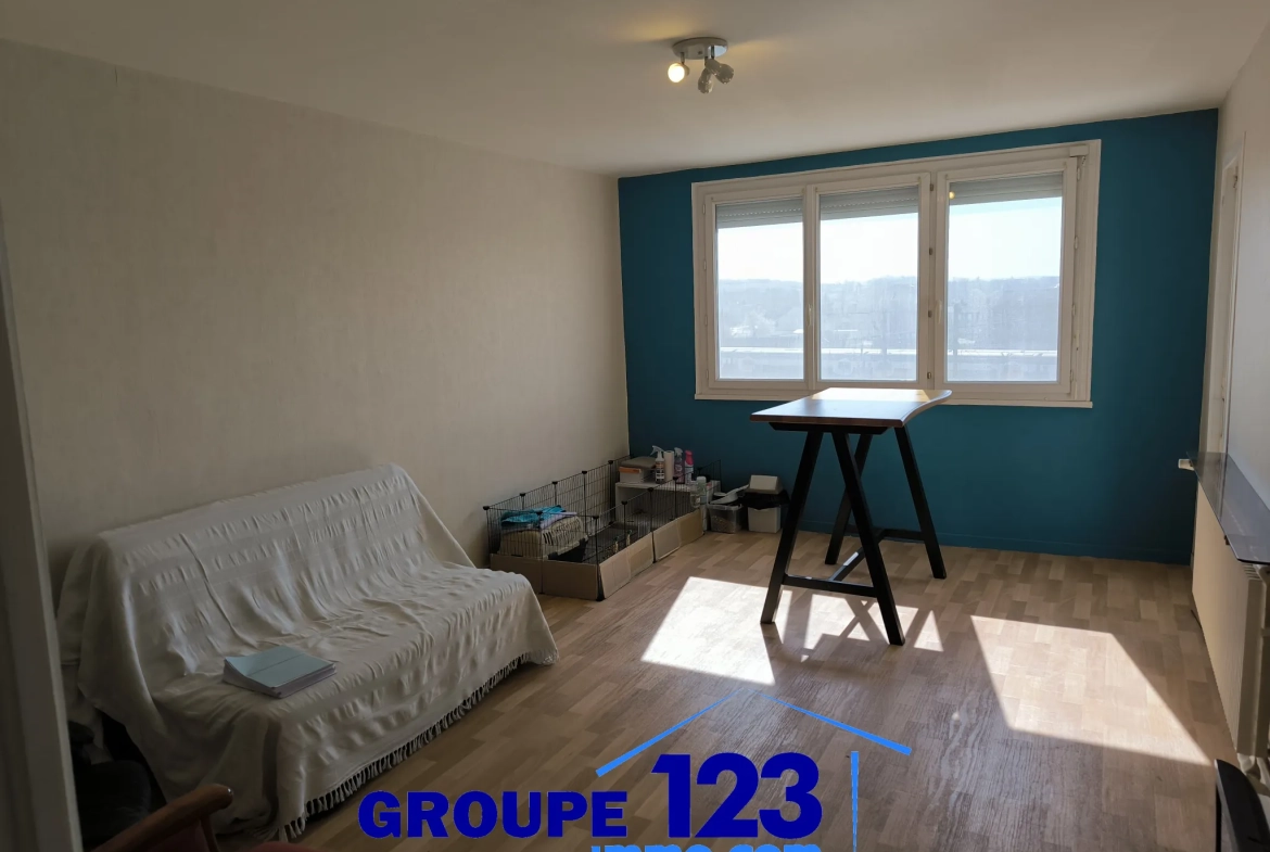 Appartement 2 chambres à Migennes – Dernier étage, parking, sécurité 