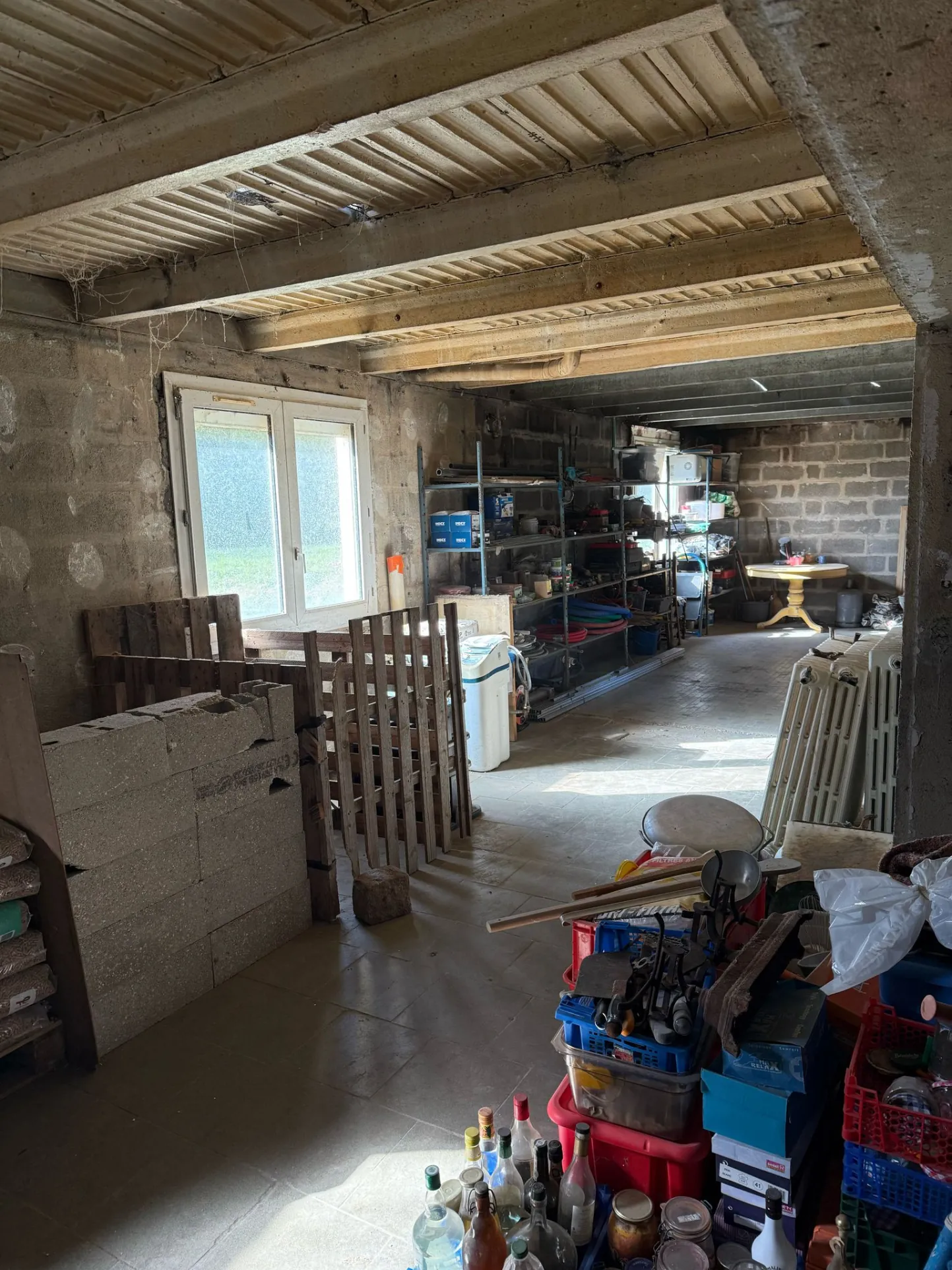 Maison à rénover de 96 m2 avec grand terrain à Ancinnes 