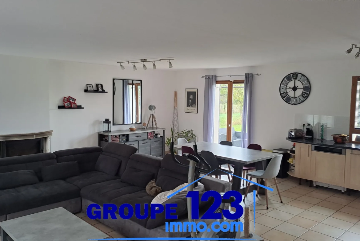 Maison familiale de 142 m² avec 4 chambres à La Celle Saint Cyr 