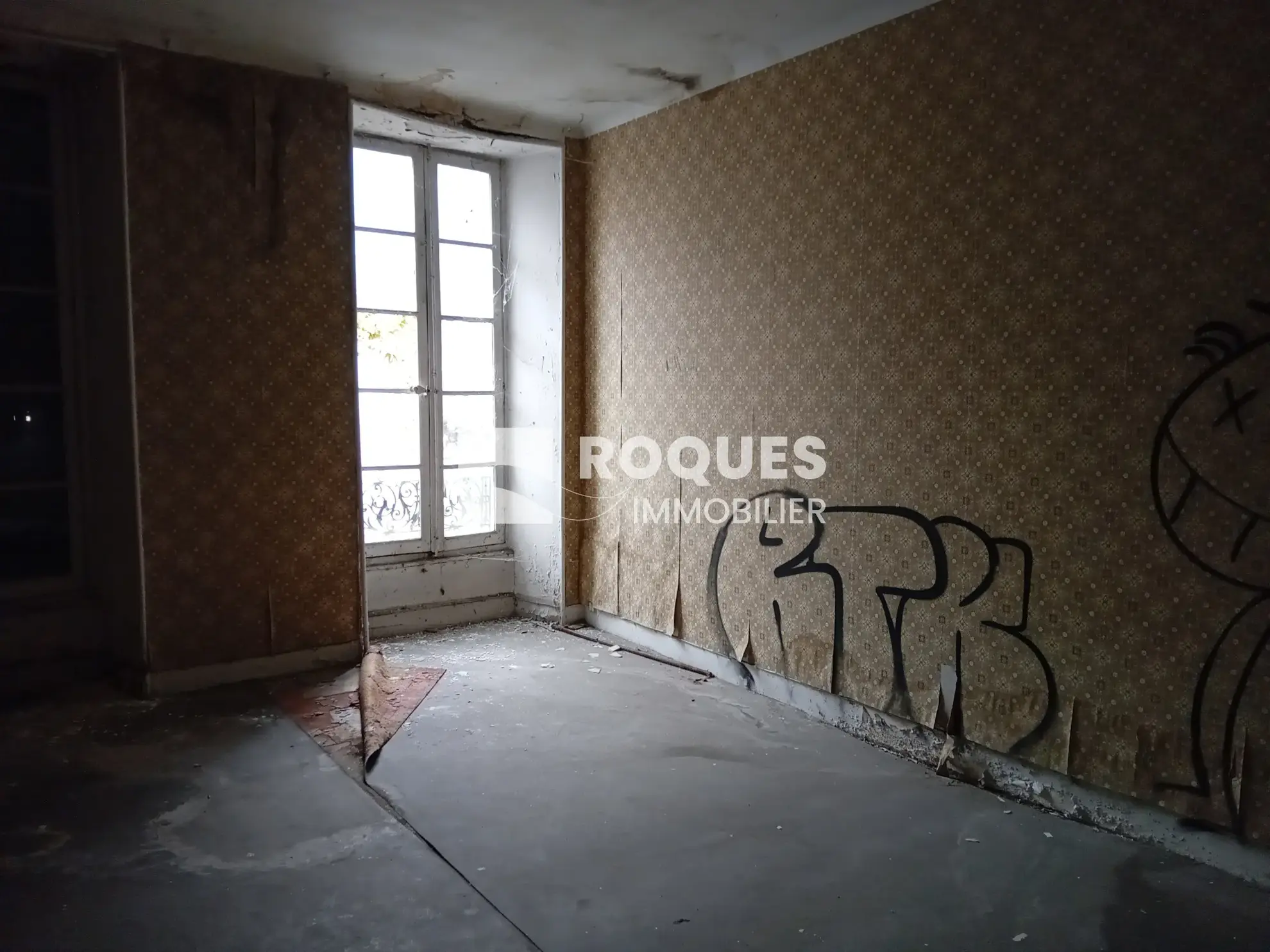 Immeuble à rénover en centre-ville de Millau - Opportunité d'investissement 