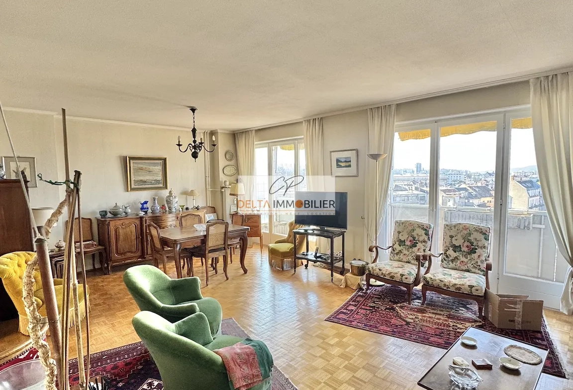 Grand appartement de 153 m² à Mulhouse centre avec garage et cave 