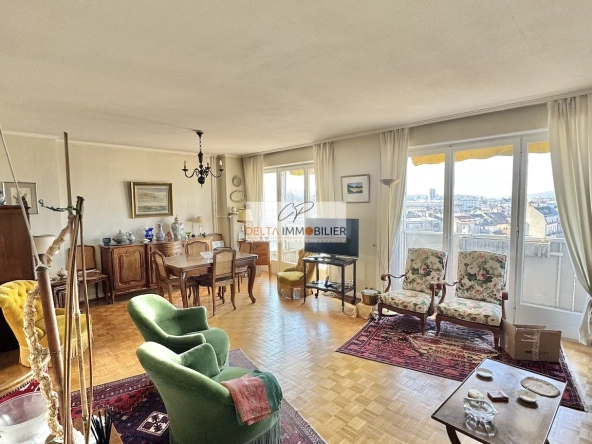 Grand appartement de 153 m² à Mulhouse centre avec garage et cave