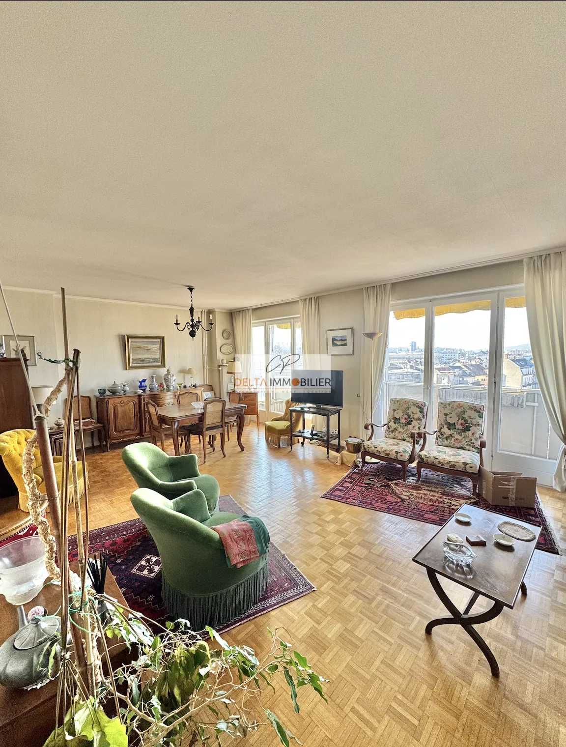 Grand appartement de 153 m² à Mulhouse centre avec garage et cave 