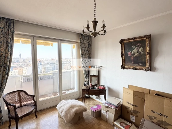 Grand appartement de 153 m² à Mulhouse centre avec garage et cave 