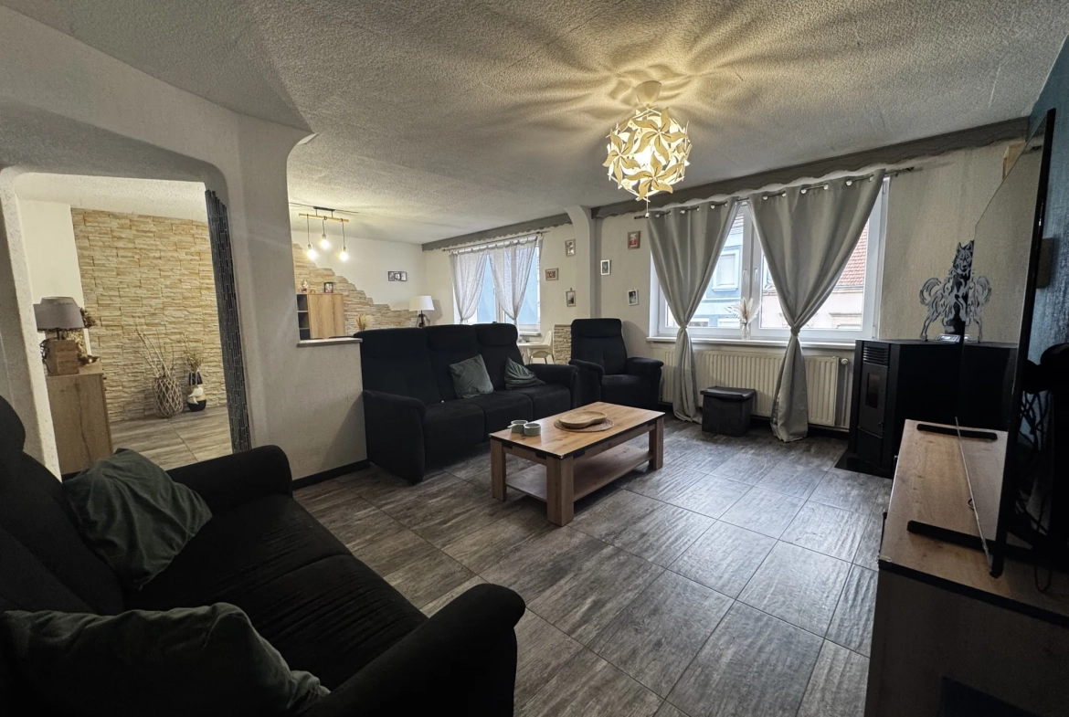 Maison de 150 m² avec garage et terrain à Freyming-Merlebach 