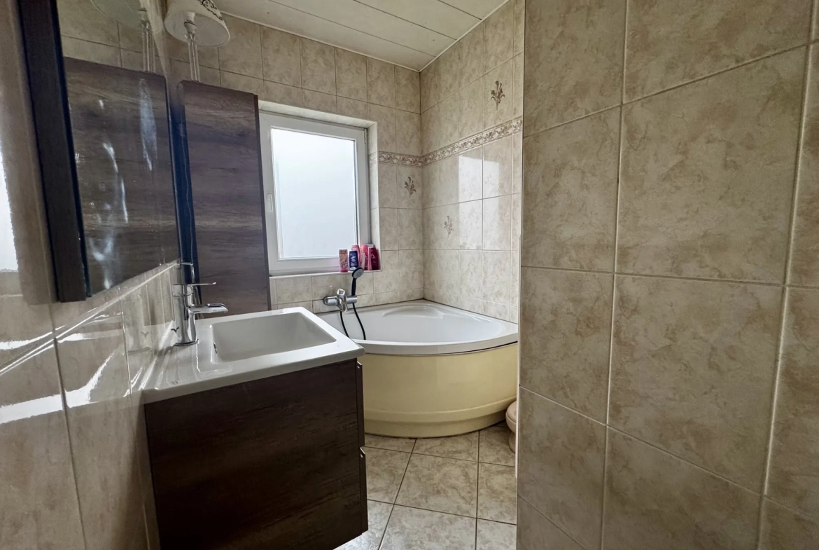 Maison de 150 m² avec garage et terrain à Freyming-Merlebach 