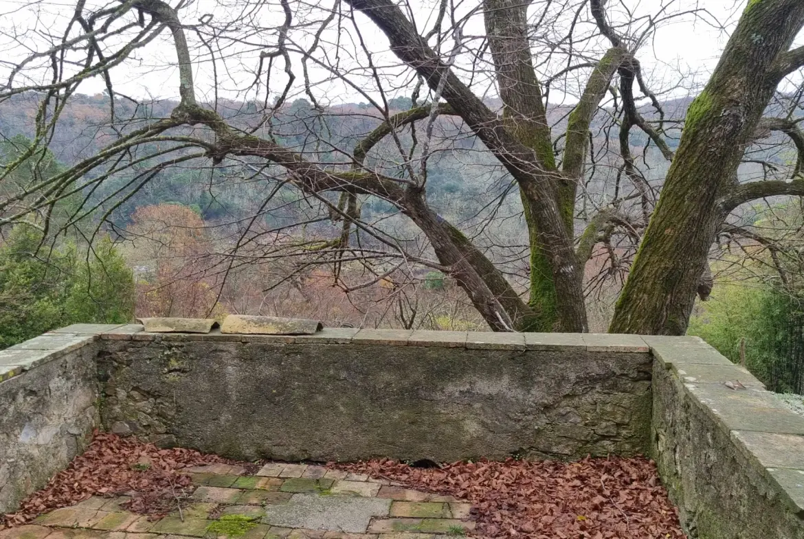 Magnanerie traditionnelle de 202 m² dans les Cévennes, terrain de 2,59 ha 