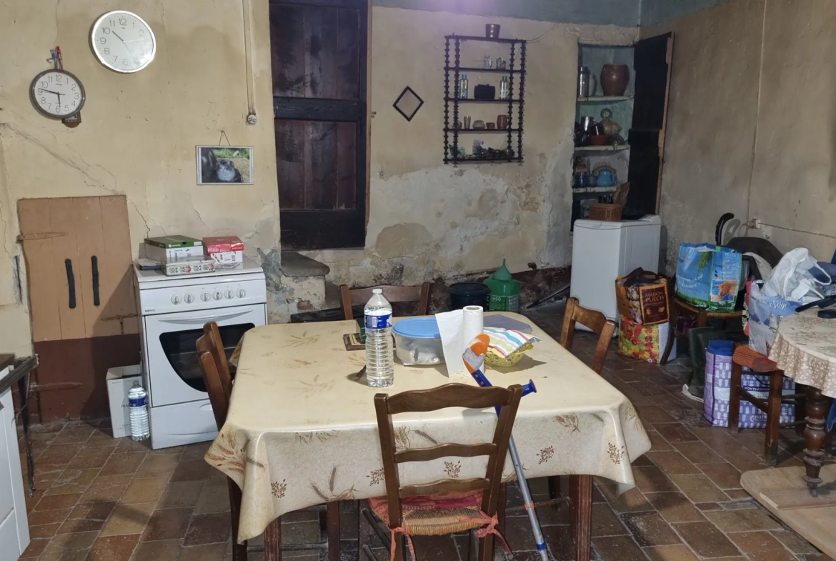 Magnanerie traditionnelle de 202 m² dans les Cévennes, terrain de 2,59 ha 