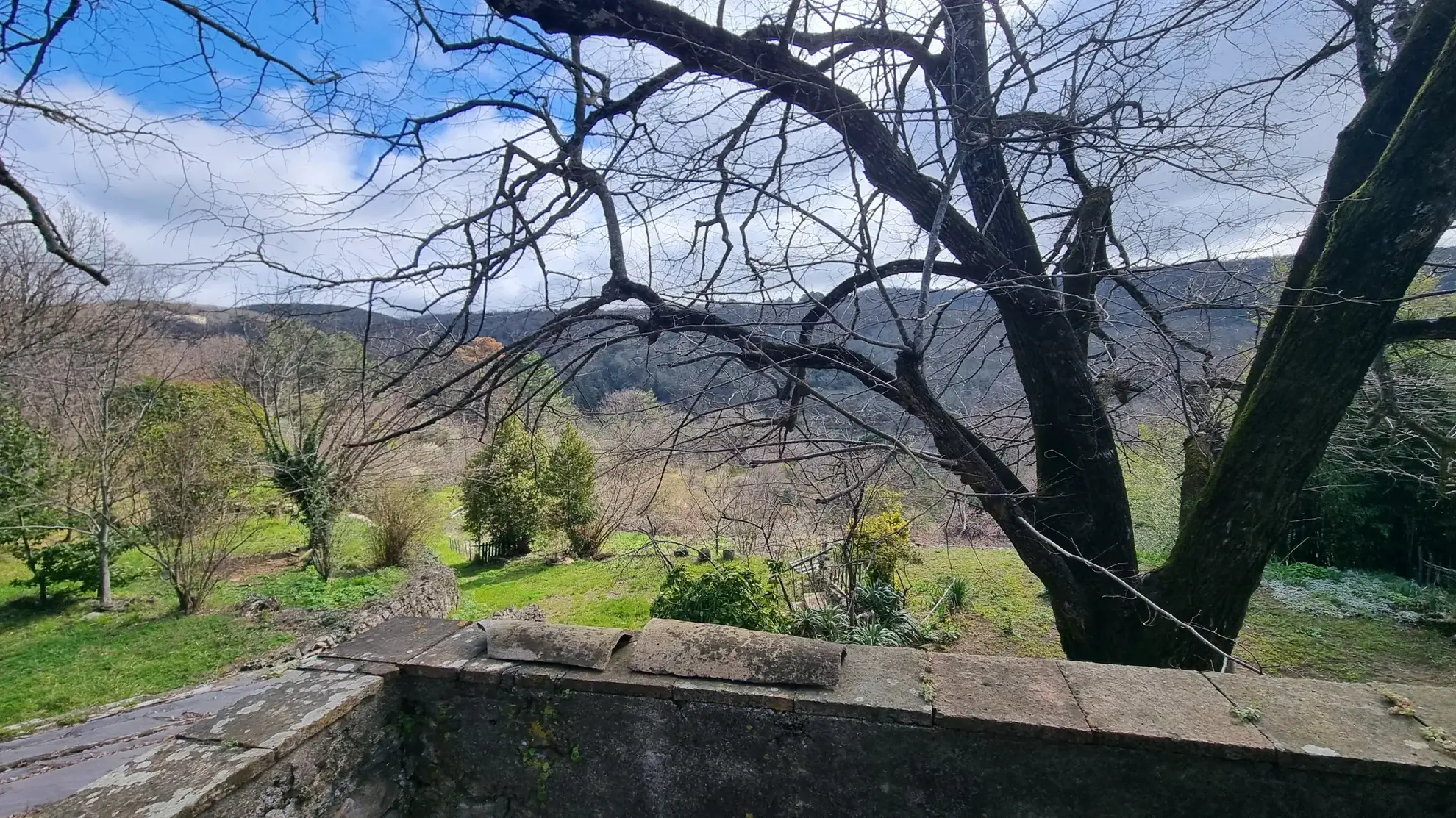 Magnanerie traditionnelle de 202 m² dans les Cévennes, terrain de 2,59 ha 